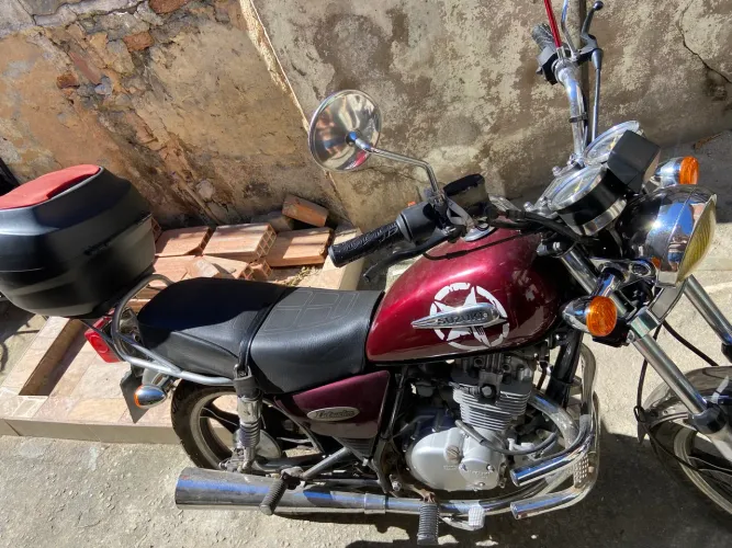 Intruder 125