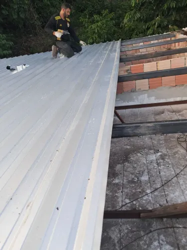 Serviço de telhado galvanizado