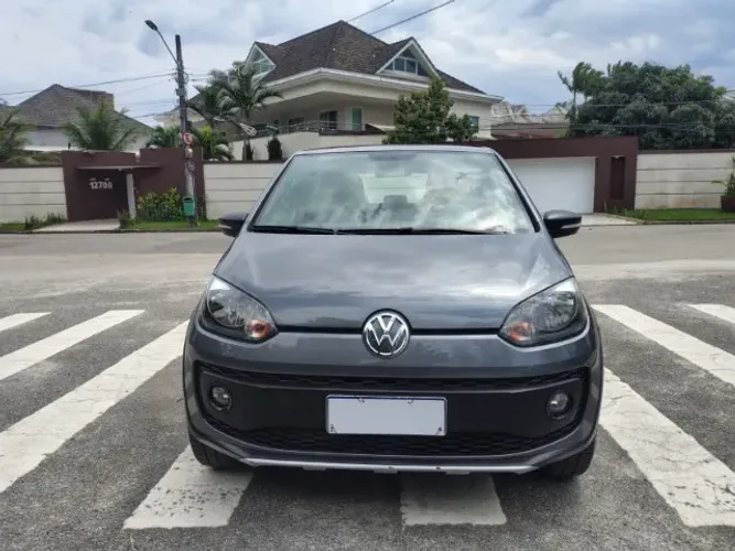 Volkswagen Up! Track 1.0 Total Flex 12V 5P 2017