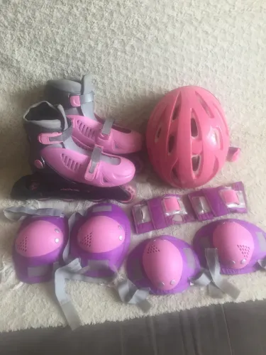 Patins Infantil com Acessórios Tam 32 a 35