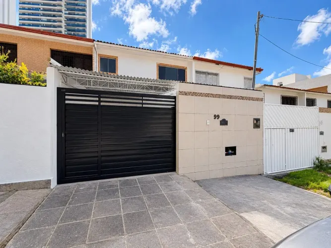 Casa Duplex Geminada no Altiplano Cabo Branco | Nascente | 108 m² | 4 Quartos | Perto da P