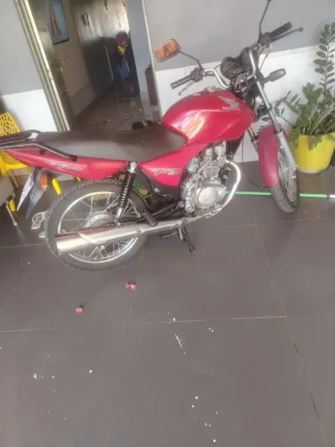 Moto cg top bem conservada em dias 