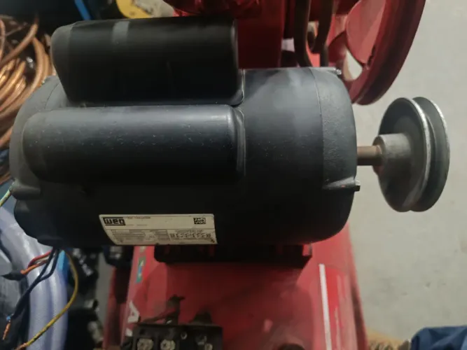 motor monofásico Weg 3 CV  3500 rpm