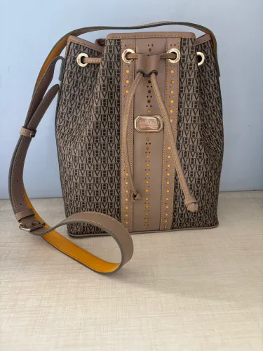 Bolsa Victor Hugo