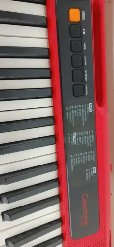 Teclado+pedestal Casio. Top demais usado 3 vezes(Seminovo)