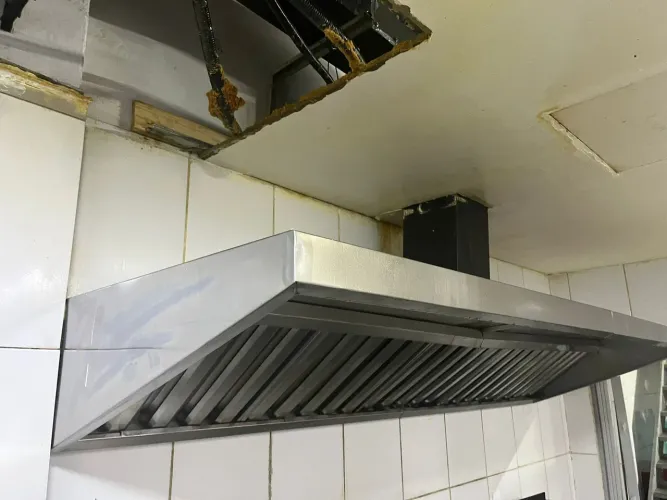 Coifa inox , medida 270x90, perfeita e impecavel para sua cozinha 