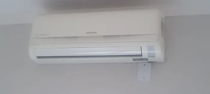 Ar Condicionado 9000 BTUS Samsung Usado Funcionando