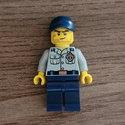 Miniatura Policial da Guarda Costeira / Coastal Guard Police de LEGO City