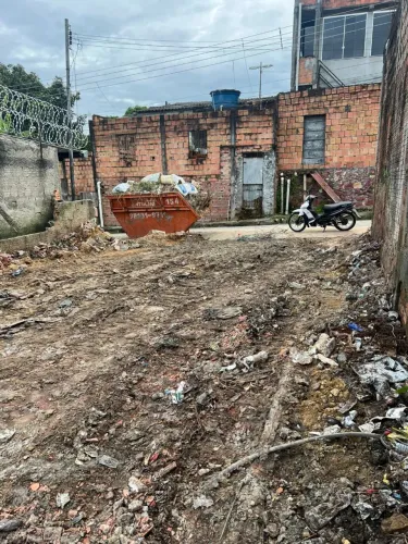 Vende se um terreno, aceito carro como parte do pagamento!