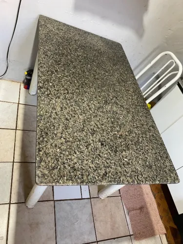 Mesa granito