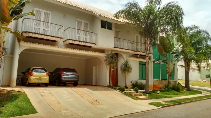 CASA EM CONDOMINIO p/ VENDAS em SOROCABA no bairro PARQUE CAMPOLIM