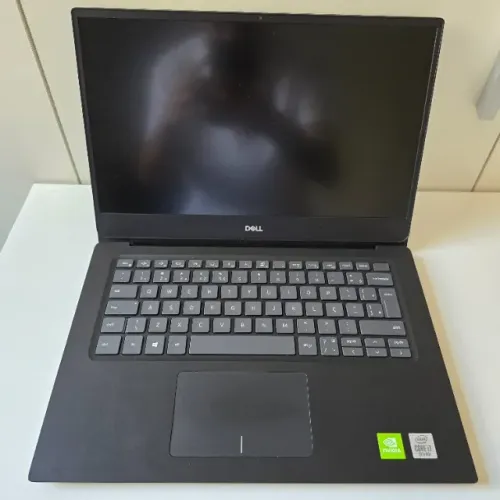 Notebook Dell i7 10510U / 16Gb RAM / MX230 2Gb / 256Gb SSD