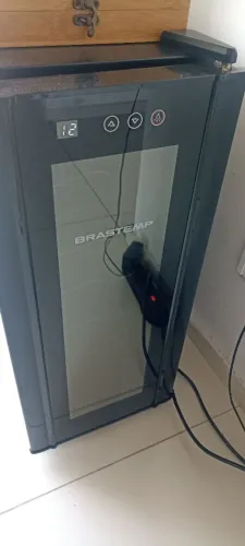 Adega Brastemp 12 garrafas