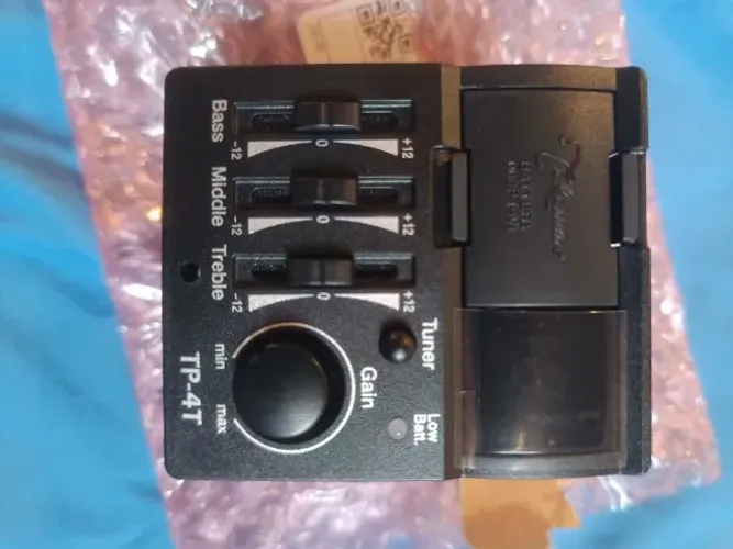 Preamp takamine TP-4T com afinador ( NOVO )