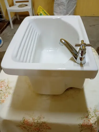 Tanque de louça Celite 20L novo