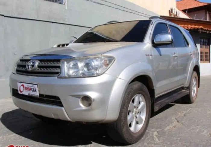Toyota Hilux SW4 SRV D4-d 4X4 3.0 TDI Dies. AUT 2009