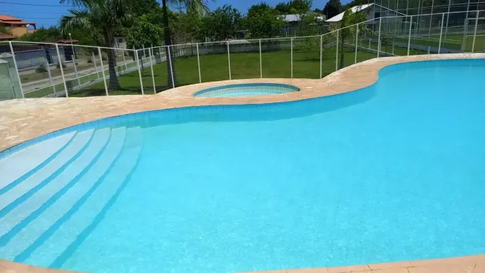 Lindo terreno em condominio com piscinas Saquarema - RJ !!!