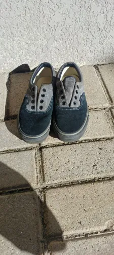 Tênis Vans num 35