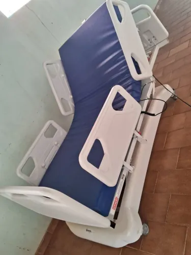 Cama hospitalar elétrica
