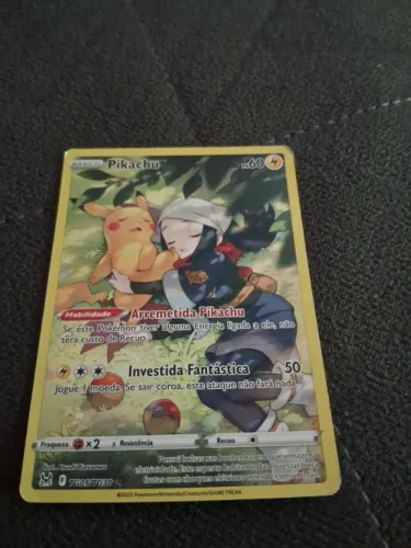 Carta pokemon pikachu full art