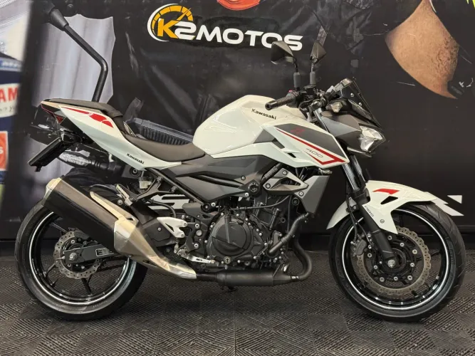 KAWASAKI Z 400 2022 * 12855Kms rodados, raridade Branca