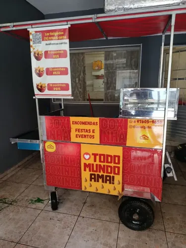 Carrinho de lanche e salgados com estufa a gás R$3.500