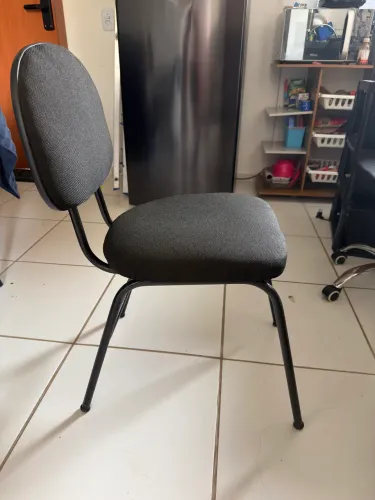 Cadeira para escritório ou sala de espera