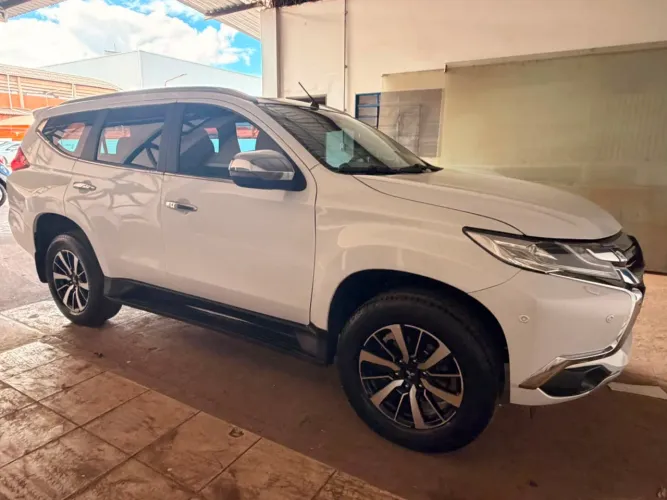 Mitsubishi Pajero Sport HPE 2.4 4X4 Diesel Aut. 2020