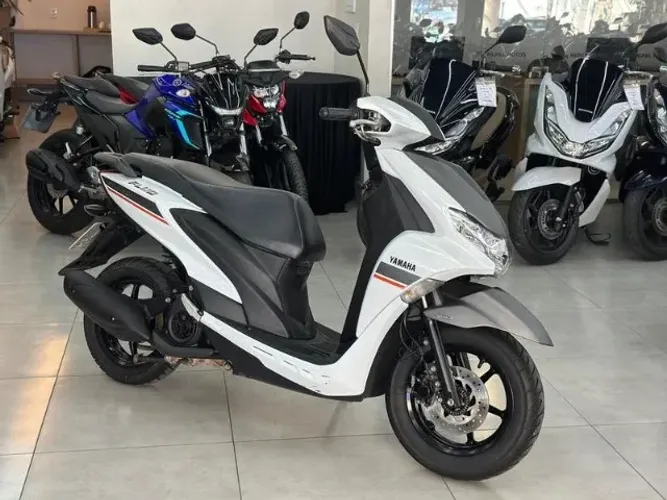 Yamaha FLUO 125 Abs 2023 Branca - Mepal Motos