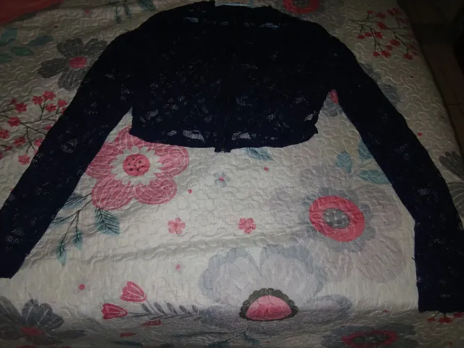 Cropped de manga longa com zíper 28 reais