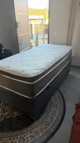 Cama solteiro + box baú
