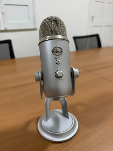 Microfone Condensador USB BLUE YETI - Prata