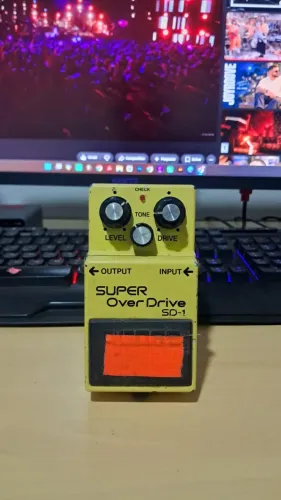 BOSS SUPER OVERDIRVE SD1