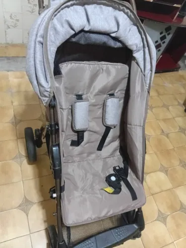 Carinho de bb pra menina