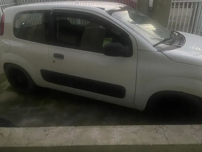 Fiat Uno Vivace 1.0 EVO Fire Flex 8V 3P 2014