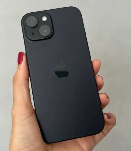 iPhone 15 128GB 