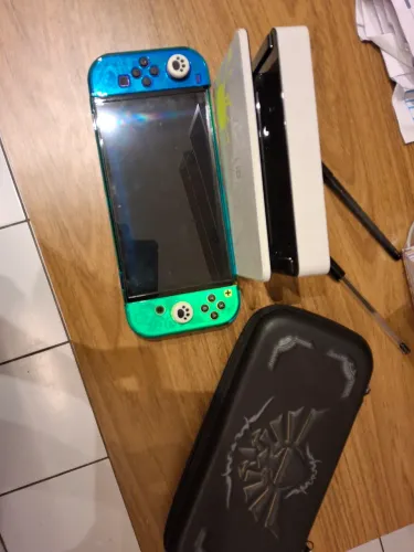 Nintendo switch oled desbloqueado, versão Splatoon,, com case e cartão 256 gb
