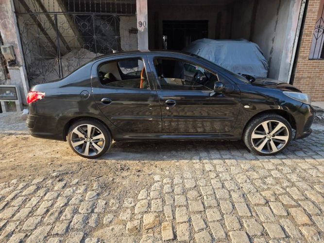 Imagem de Peugeot 207 Sedan Passion XR 1.4 Flex 8V 4P 2012