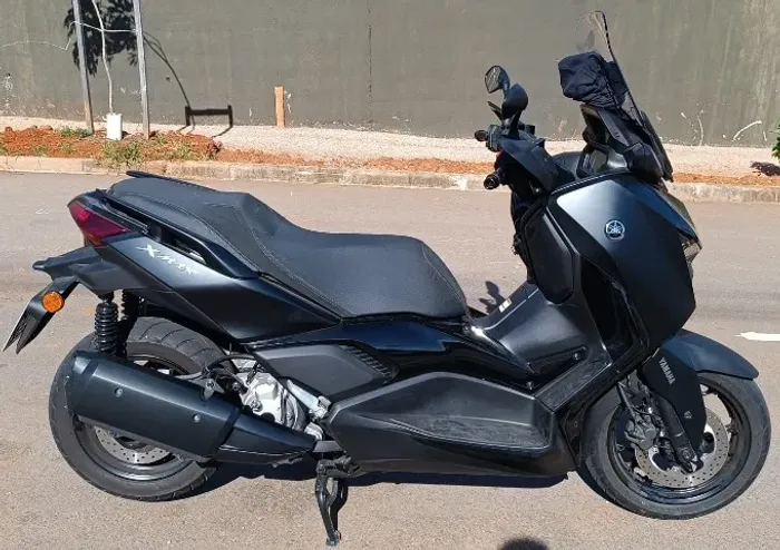 YAMAHA XMAX 250 CONNECTED ABS