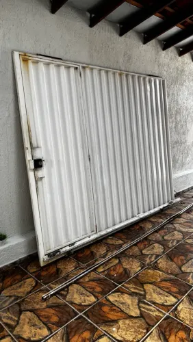 Portão usado