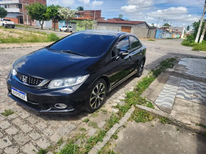 Honda Civic Sedan LXR 2.0 Flexone 16V Aut. 4P 2015