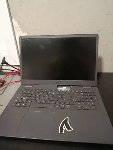 Notebook Dell Inspiron para Peças / Sucata (Dando Tela Branca) carregador original