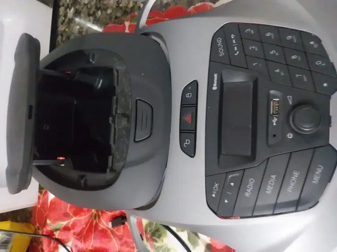 Rádio original Ford ka ano 2015