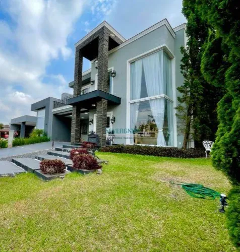 Sobrado com 3 dormitórios à venda, 323 m² por R$ 2.700.000,00 - Central Park - Cachoeirinh