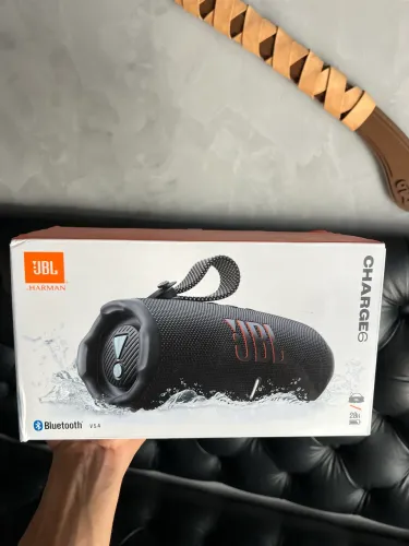 JBL charge 6