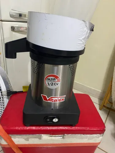 Extrator de laranja 