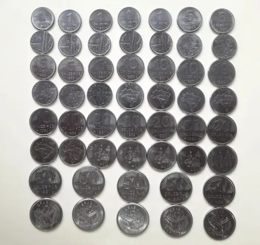 26 moedas de cruzeiros de 1979 a 1985