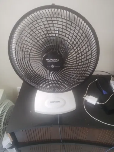 Vende ventilador de mesa pequeno mundial 
