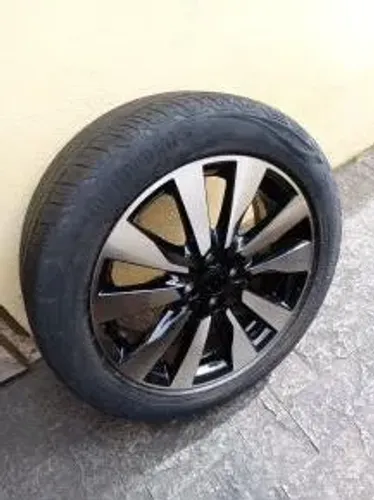 Roda com pneu original - Step do Nissan Kicks