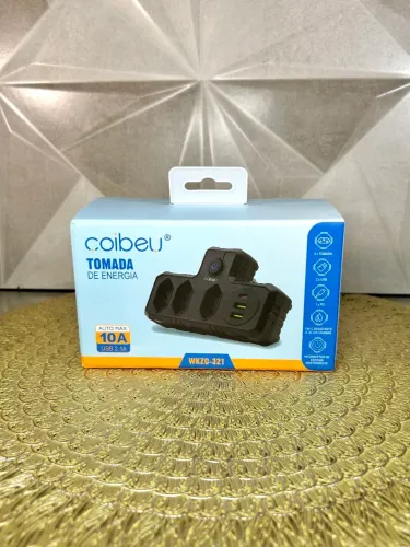 Extensão Coibiu Bivolt 3 Tomadas com USB